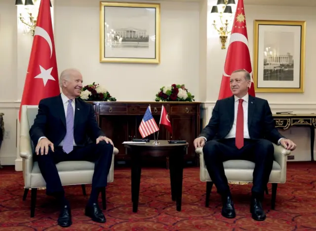 Joe Biden (left) and Recep Tayyip Erdogan during talks in Washington in 2016