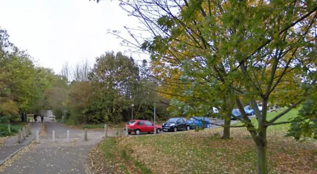 Cycle path, University Road