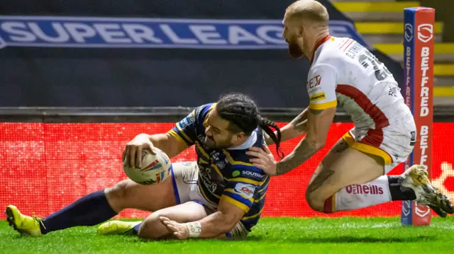 Konrad Hurrell scores a try