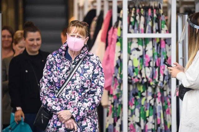 shopper in glasgow