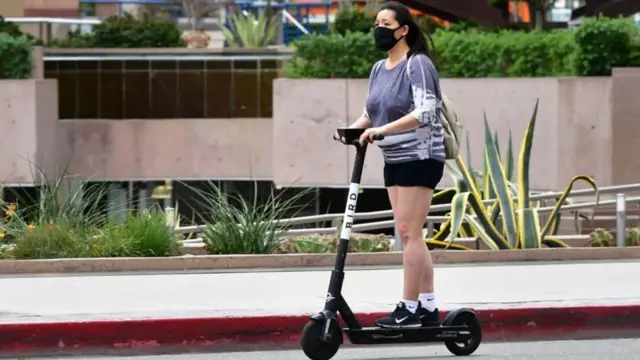 Electriuc scooter in Los Angeles