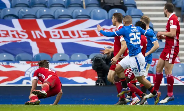 Kemar Roofe makes it 2-0 to Rangers