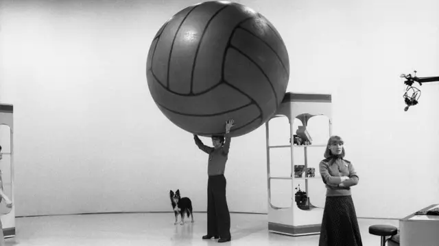 Blue Peter - Shep watches Peter Purves with a big football