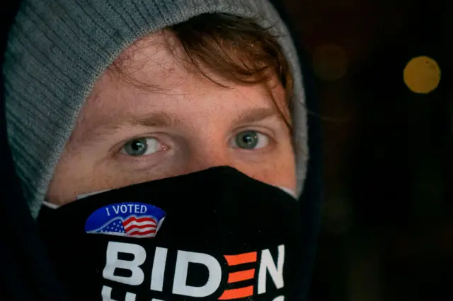 A pro-Biden face mask