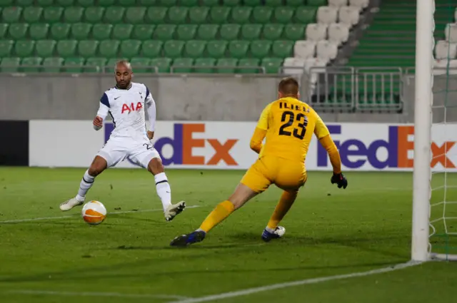 Lucas Moura scores