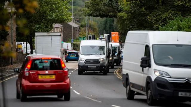 Traffic in Mottram