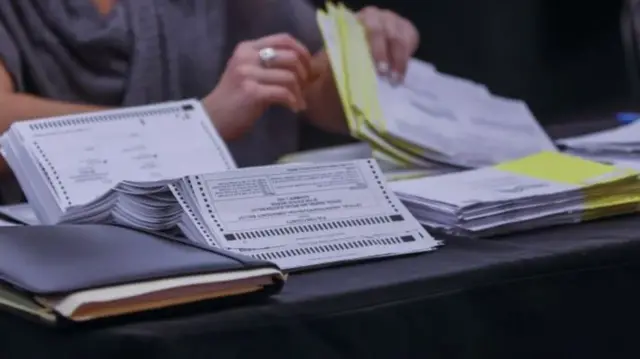 Vote counting in Atlanta, Georgia