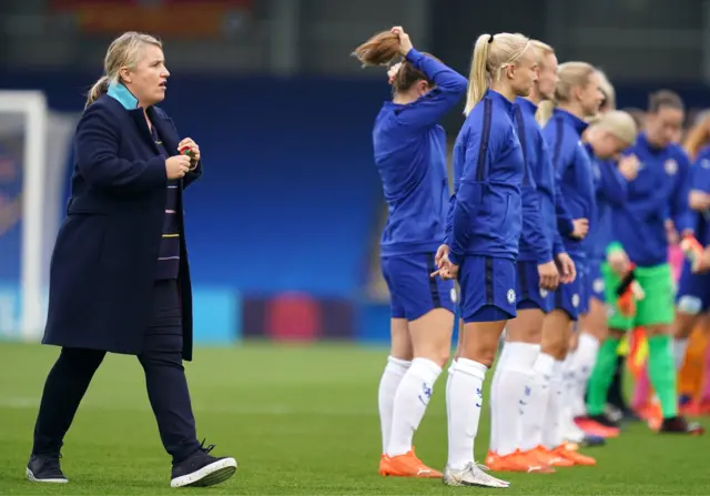 Chelsea boss Emma Hayes as her players line up