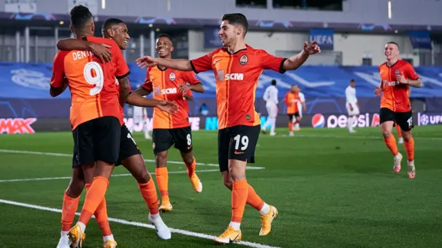 Shakhtar players celebrate