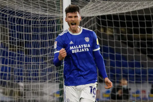 Kieffer Moore goal