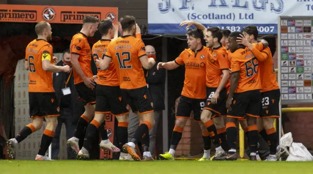 Dundee United celebrate Liam Smith's fine equaliser