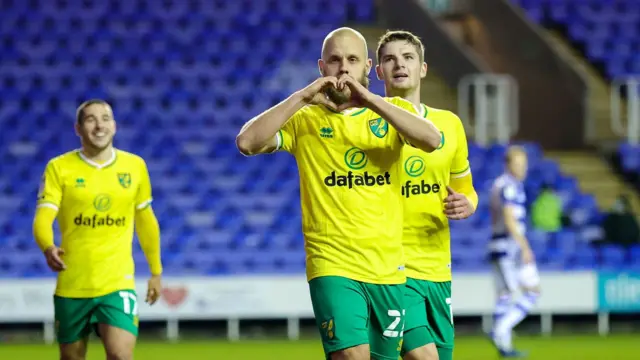 Teemu Pukki celebrates