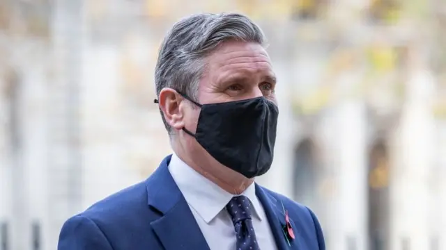 Keir Starmer in a mask