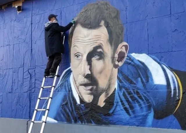 Rob Burrow mural