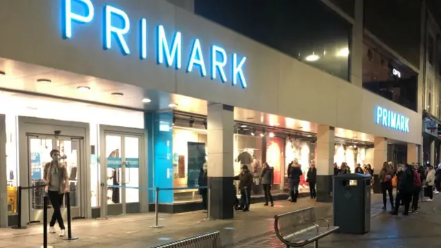 Primark queue