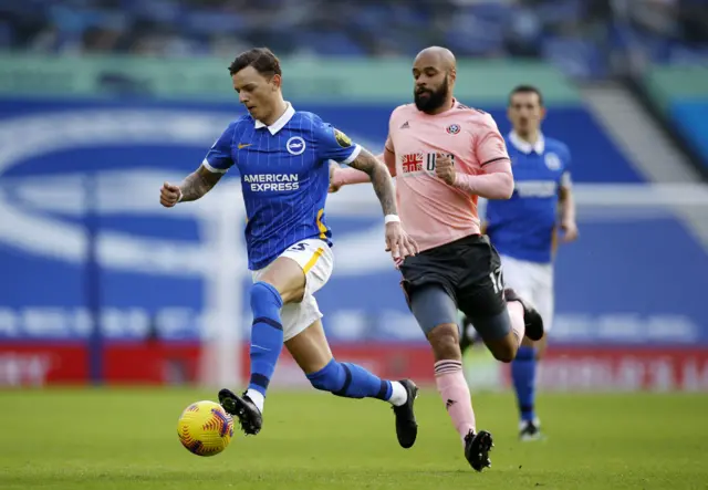 David McGoldrick chases down Ben White