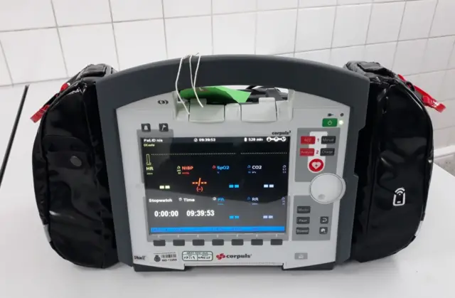 Defibrillator