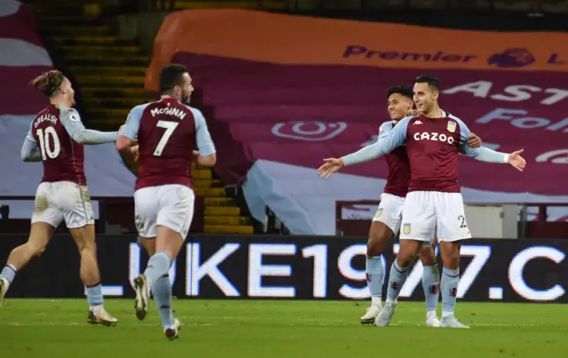 Anwar El Ghazi scores