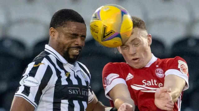 St Mirren's Jon Obika and Aberdeen's Lewis Ferguson