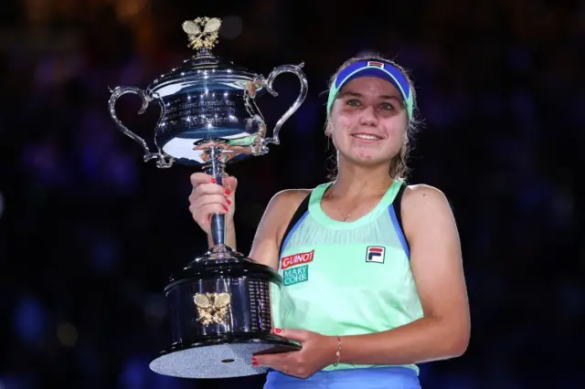 kenin and trophy