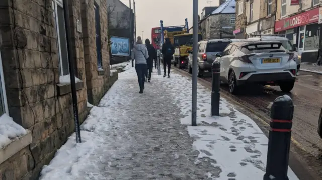 snow in Crookes