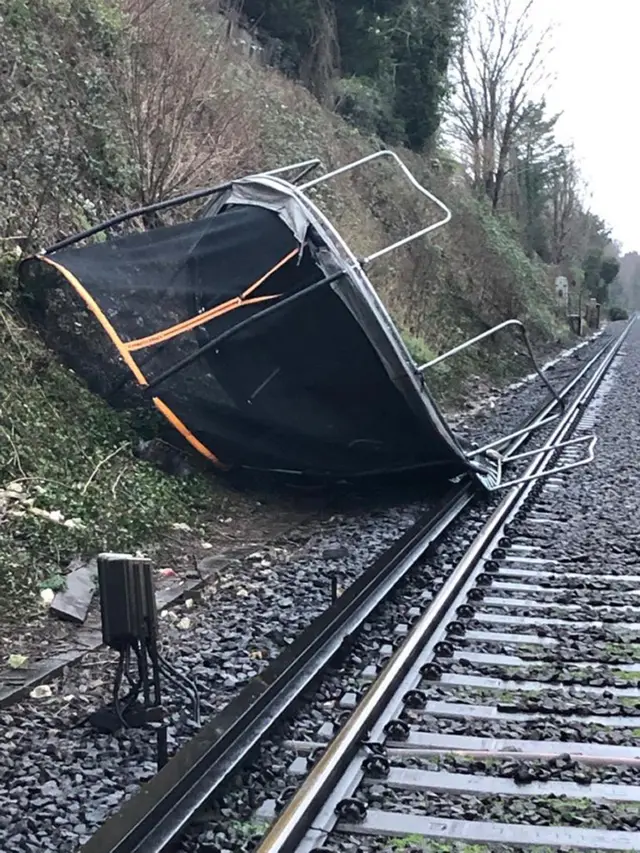 Trampoline on tracks