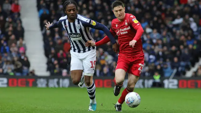 Romaine Sawyers Joe Lolley