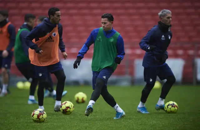 Bryan Oviedo in training