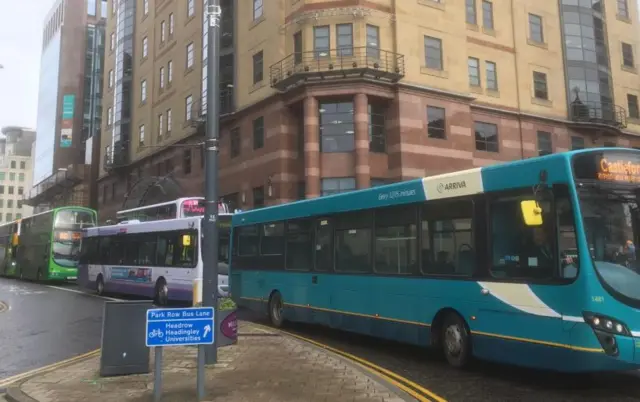 Queuing buses