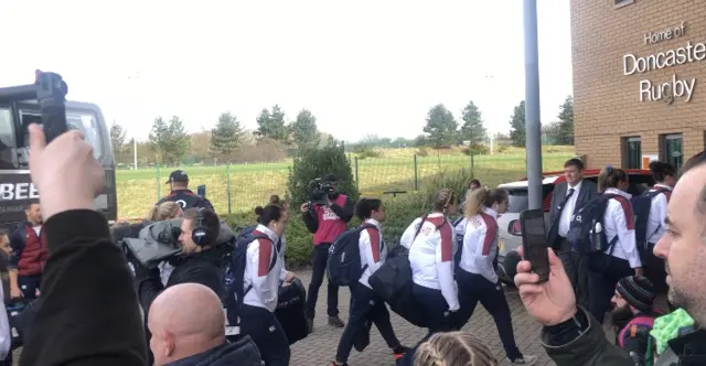 England women arrive at castle park