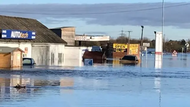 Flooded road in Snaith