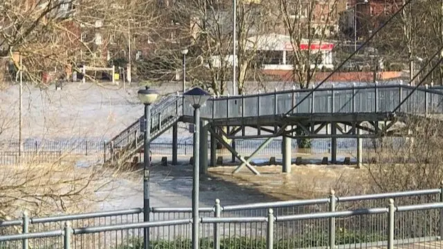 Flooding around Sabrina bridge