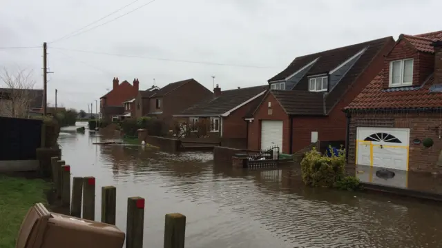 Flooding in East Cowick