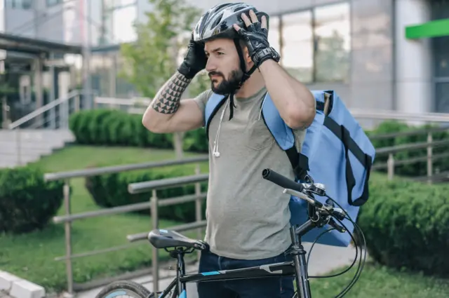 Bicycle courier