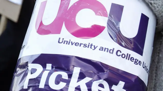 UCU picket armband