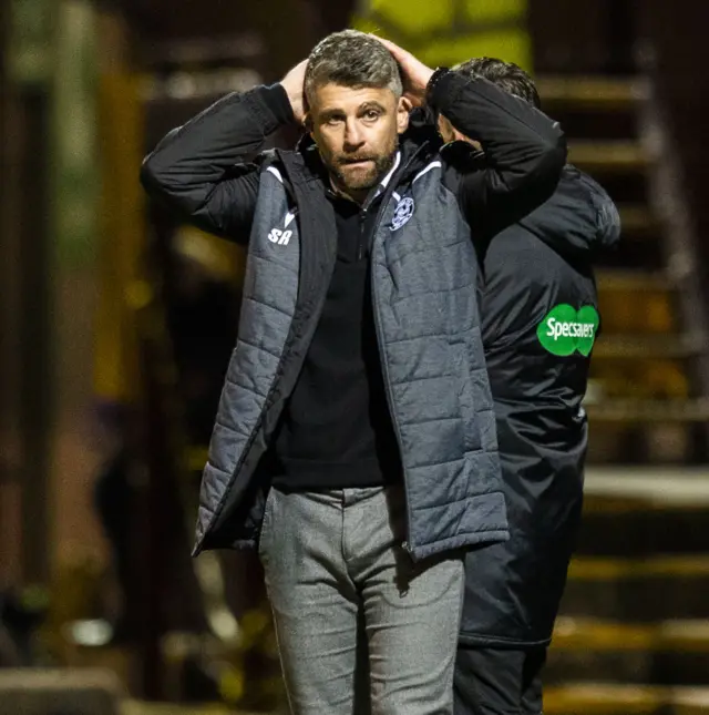 Motherwell boss Stephen Robinson