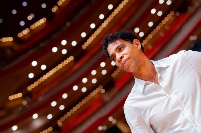 Carlos Acosta