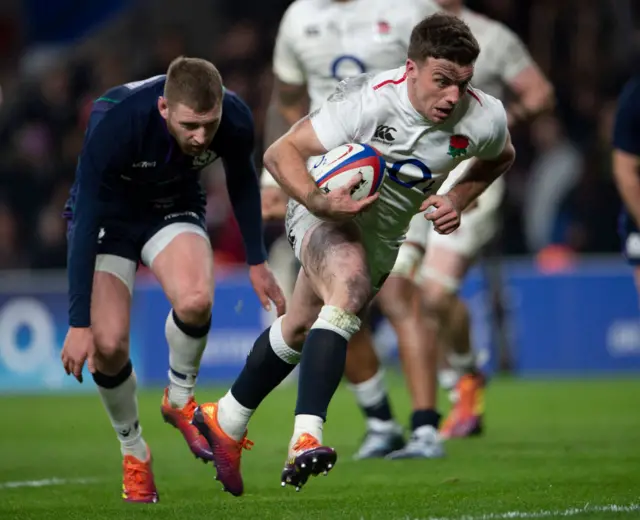 Ford scores from the last play of the game to cap an 11-try thriller at Twickenham last March