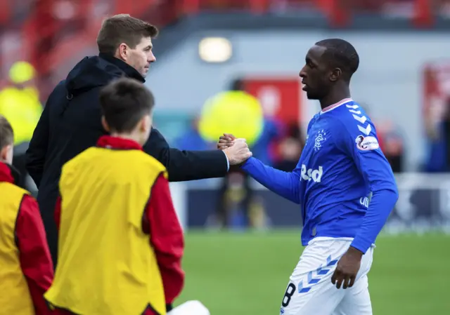 Steven Gerrard and Glen Kamara