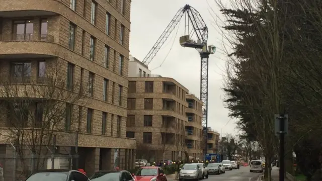 Crane collapses