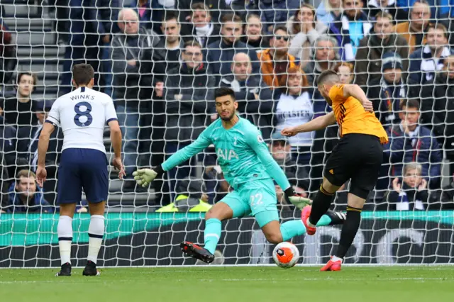 Matt Doherty scores