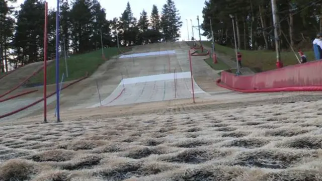 Artificial ski slope