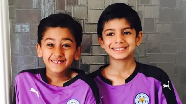 Dev Naran (left) with his brother (right)