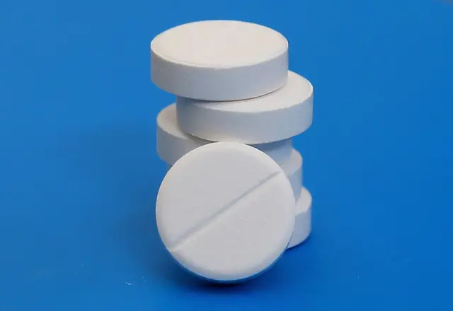 Paracetamol pills