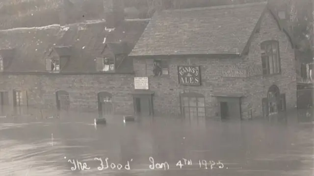 The Boat Inn, Jackfield - flooded in 1925