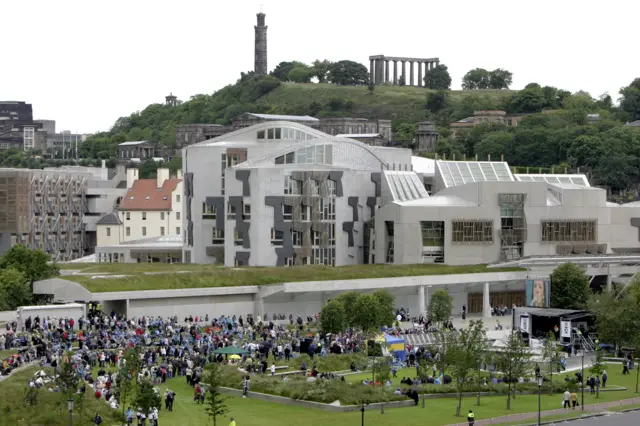 People throng around Holyrood