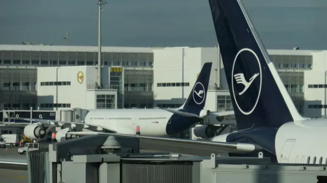 Lufthansa planes in Munich