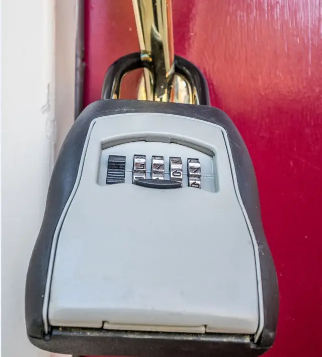 Combination lock