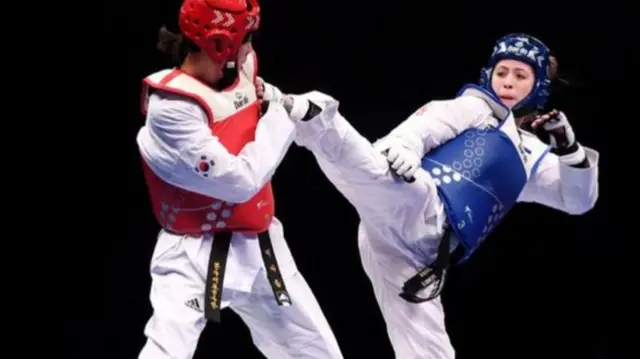 Jade Jones fighting