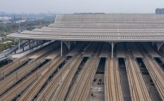 Image shows an empty Wuhan railway station